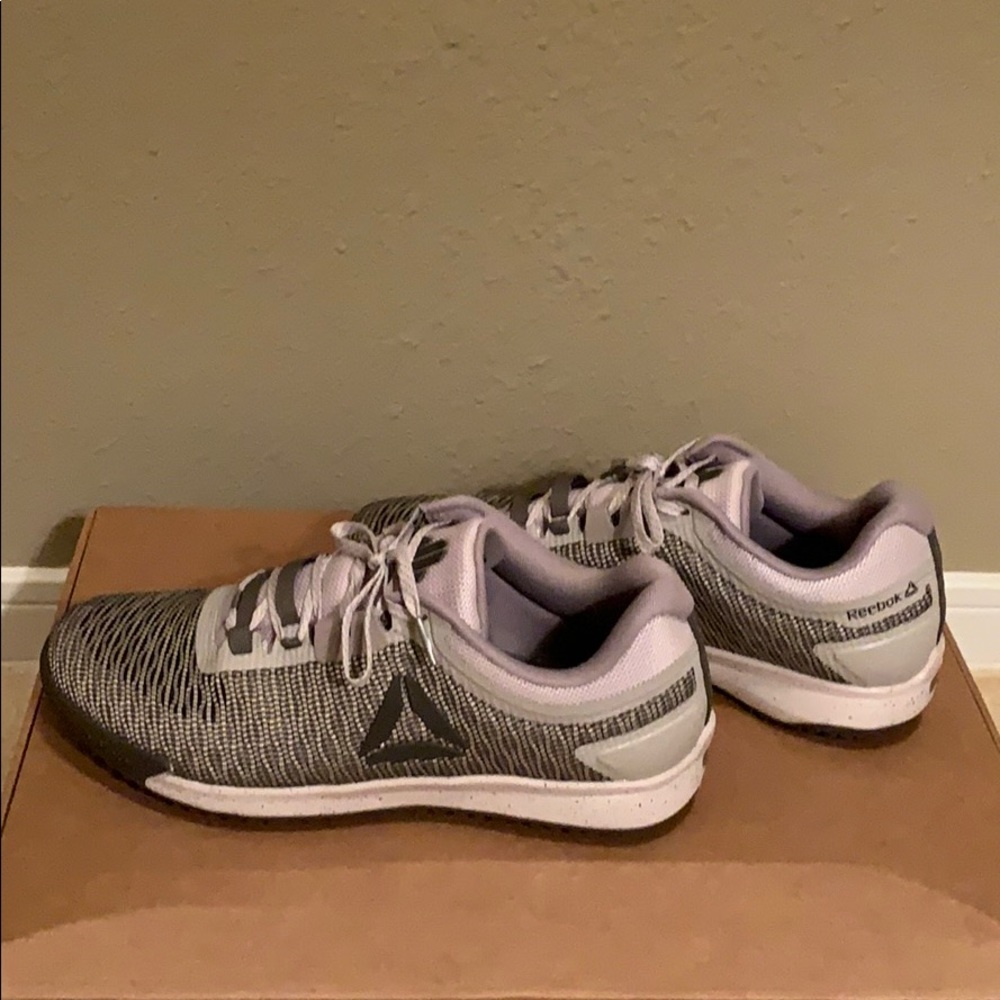 Men’s REEBOK JJ II size 10 - Worn just once!